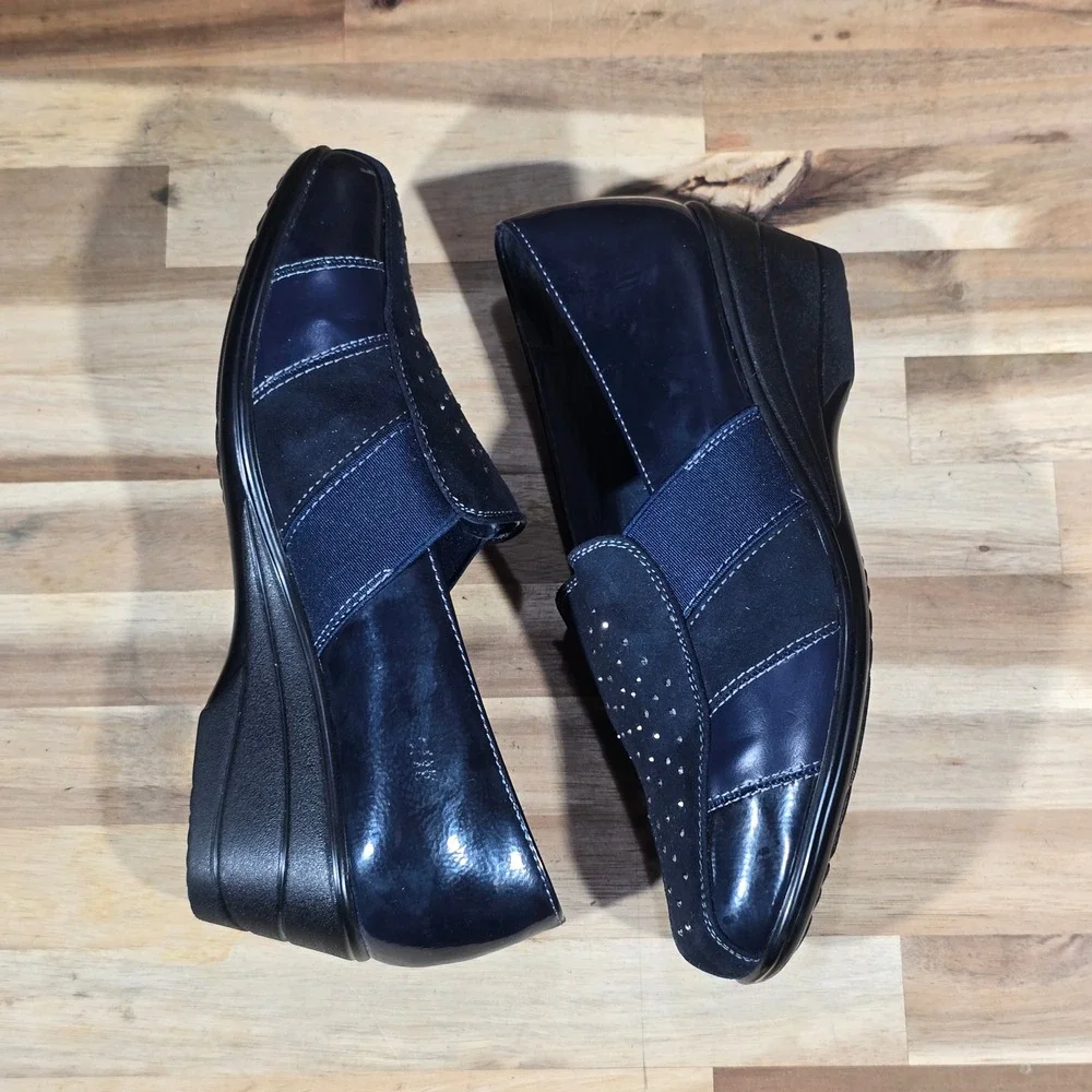 Soft Space Collection Women's Wedge Loafers Blue Suede Patent Size 35 EU Comfort